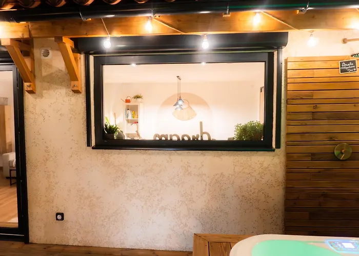 Cocon Nature Montpellier - Jacuzzi & Sauna - 300M Du Tramway